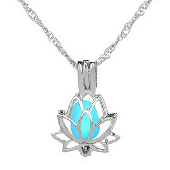 Jewelry - Luminous Glow-in-the-dark Lotus Necklace